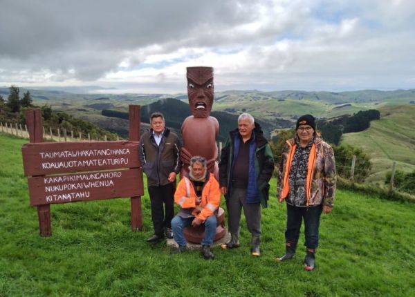 A hui (meeting) on Te Taumata with Hawkes Bay Māori Tourism.